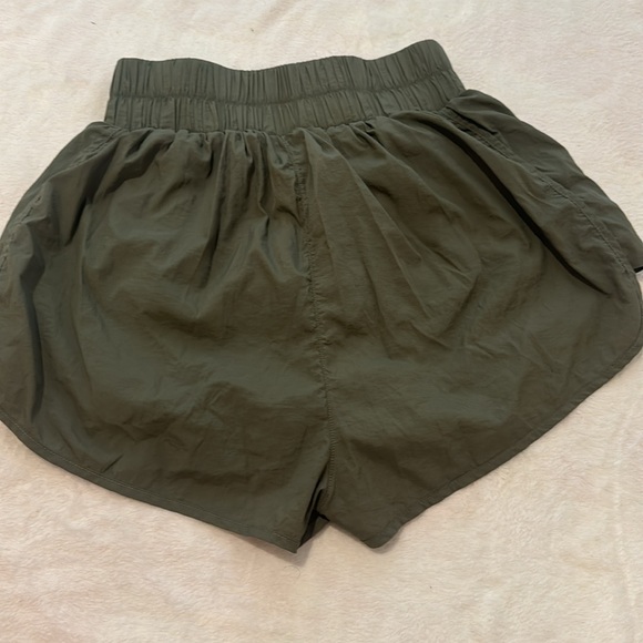 Daily Drills Green Shorts - Picture 2 of 3